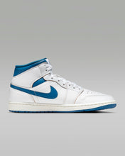 Load image into Gallery viewer, Jordan 1 Mid SE Industrial Blue Size 10.5M / 12W New
