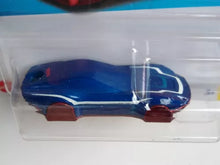 تحميل الصورة إلى عارض المعرض، 2023 Hot Wheels Coupe Clip (أزرق) Experimotors 2/5، 23/250
