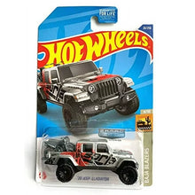 Load image into Gallery viewer, Hot Wheels &#39;20 Jeep Gladiator Baja Blazers 4/10 26/250 - Assorted
