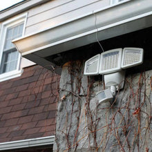 将图片加载到图库查看器，Sunforce 150 LED Triple Head Solar Motion Light New No Original Box
