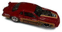 Load image into Gallery viewer, Hot Wheels &#39;86 Ford Thunderbird Pro Stock HW Drag Strip 4/10 107/250 (Red)
