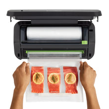 将图片加载到图库查看器，FoodSaver Preserve Vacuum Sealing System Starter Kit with Bags and Rolls
