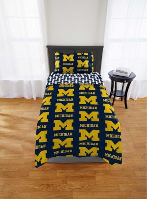 Michigan Wolverines Rotary Twin Bed In Bags