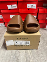 将图片加载到图库查看器，Yeezy Slide Flax
