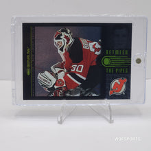 将图片加载到图库查看器，1997-98 Donruss MARTIN BRODEUR Between the Pipes SP #/3500
