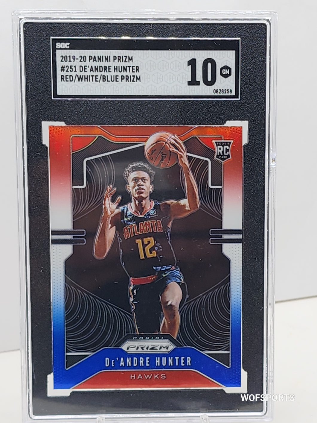 2019 Panini Prizm - Rookies Red White Blue Prizm #251 De'Andre Hunter (RC) SGC 10 Mint