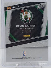 Load image into Gallery viewer, 2023 Panini VIP NATIONAL CONVENTION Blue Cracked Ice 137/149 KEVIN GARNETT #35 Boston Celtics
