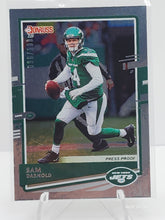 تحميل الصورة إلى عارض المعرض، 2022 Panini Donruss Press Proof Silver 96/100 Sam Darnold #191 New York Jets
