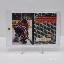 将图片加载到图库查看器，1997-98 Donruss MARTIN BRODEUR Between the Pipes SP #/3500
