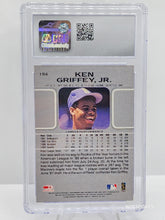 تحميل الصورة إلى عارض المعرض، 1998 Leaf #156 Ken Griffey Jr. Fractal Foundation Curtain Calls CSG 10 Gem Mint
