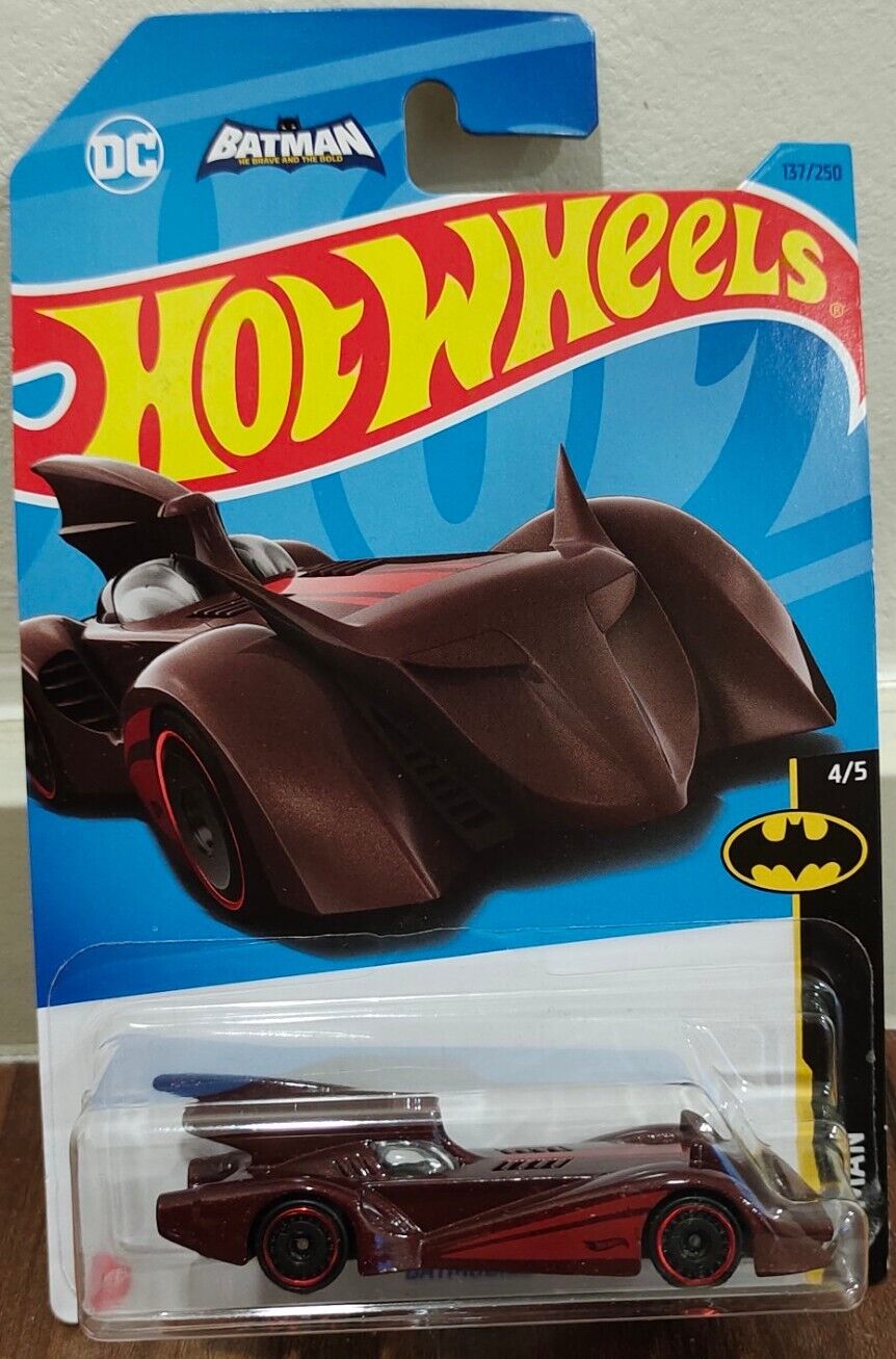 Hot Wheels Batmobile Batman 4/5 137/250