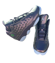 Load image into Gallery viewer, (2017) Nike Jordan 13 Dark reason New New Size 11W
