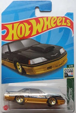 تحميل الصورة إلى عارض المعرض، 2023 Hot Wheels Mainline Assorted  3-5 List - Choose Yours
