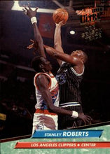 Load image into Gallery viewer, 1992-93 Fleer Ultra Stanley Roberts #87 Los Angeles Clippers

