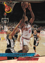 Load image into Gallery viewer, 1993-94 Fleer Ultra Loy Vaught #90 Los Angeles Clippers
