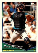 تحميل الصورة إلى عارض المعرض، 1994 قامت شركة Topps بتبادل دان ويلسون لمدة ثلاث سنوات مع فريق Seattle Mariners
