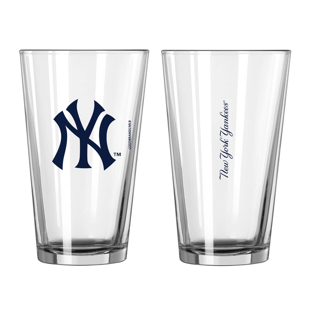 New York Yankees 16oz Gameday Pint Glass