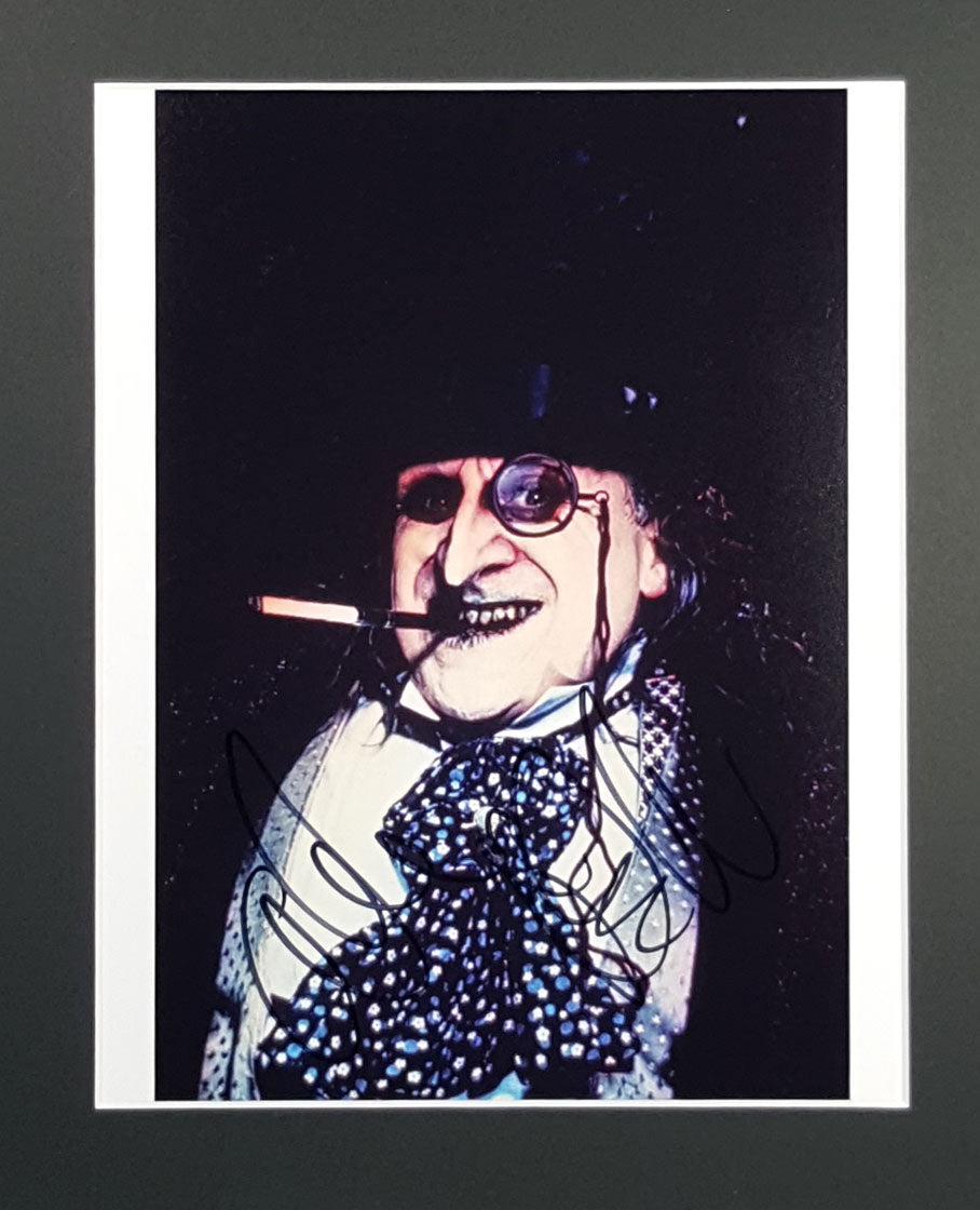 Danny DeVito Signed Autographed 8x10 Matted