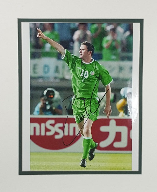 Robbie Keane Signed Autographed 8x10 Matted