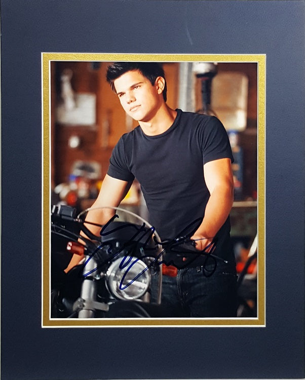 Taylor Lautner Signed Autographed Motorcycle 8x10