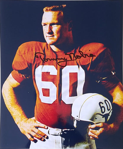 Tommy Nobis  Signed Autographed 8x10 - walk-of-famesports