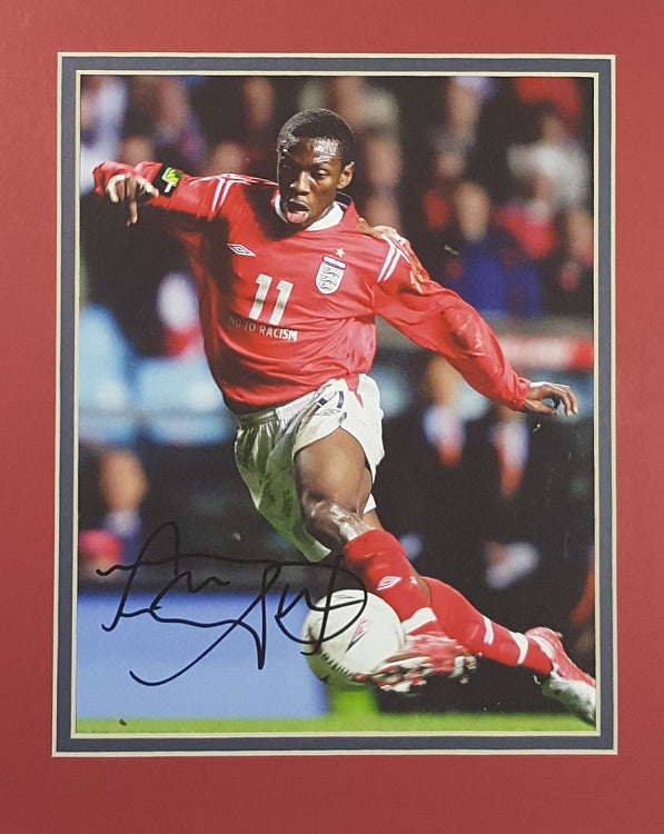 Wright Phillips Signed Autographed 8x10 Matted - walk-of-famesports
