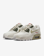 تحميل الصورة إلى عارض المعرض، حذاء Nike Air Max 90 Phantom Neutral Olive الجديد مقاس 5
