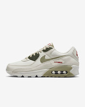 تحميل الصورة إلى عارض المعرض، حذاء Nike Air Max 90 Phantom Neutral Olive الجديد مقاس 5
