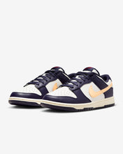 Load image into Gallery viewer, NIKE DUNK LOW SAIL MELON / New Size 11.5M / NEW
