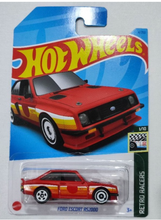 Load image into Gallery viewer, Hot Wheels Ford Escort RS2000 Retro Racers 1/10 004/250 - walk-of-famesports
