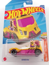 Load image into Gallery viewer, Hot Wheels Rennen Rig HW Hot Trucks 10/10 127/250 - Assorted

