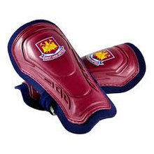 Load image into Gallery viewer, West Ham United Shin Guards - walk-of-famesports
